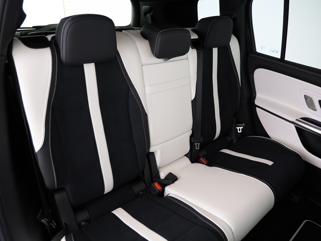 MERCEDES-BENZ GLB 350 85kWh EQ 4 Matic - 12