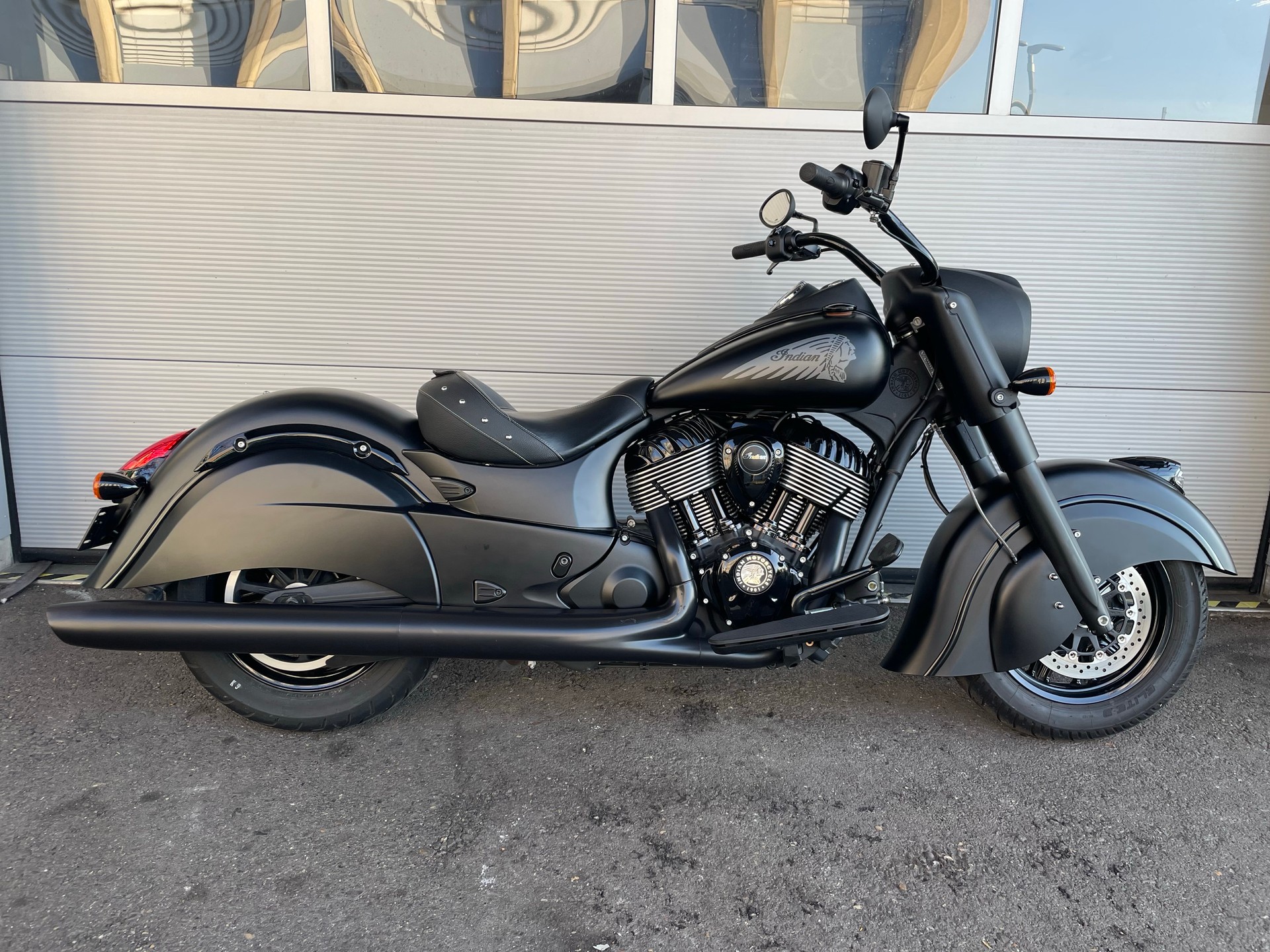 INDIAN Chief Dark Horse