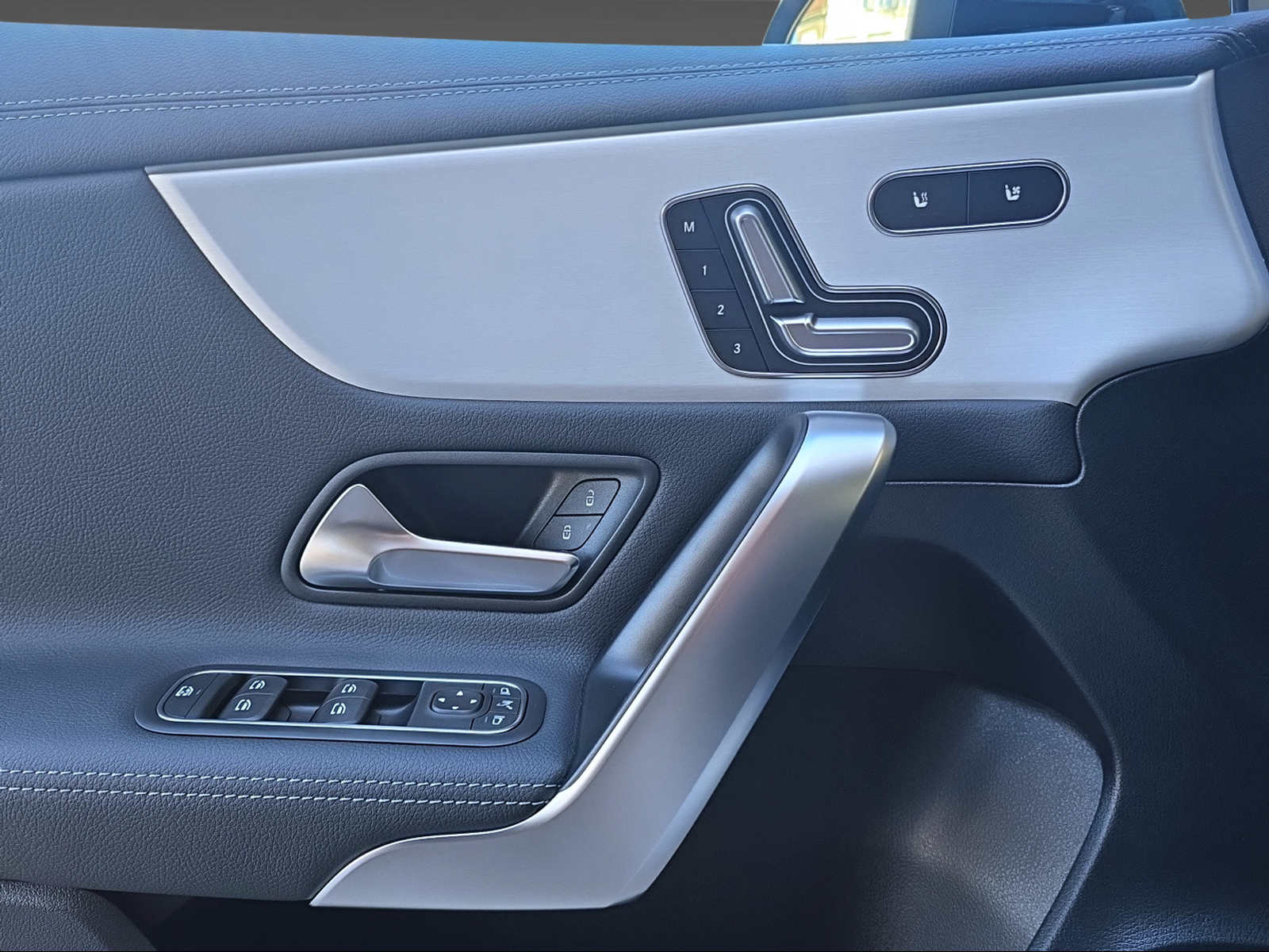 MERCEDES-BENZ A 45 4Matic - 12