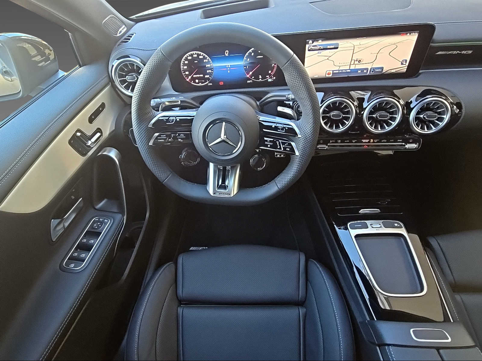 MERCEDES-BENZ A 45 4Matic - 8