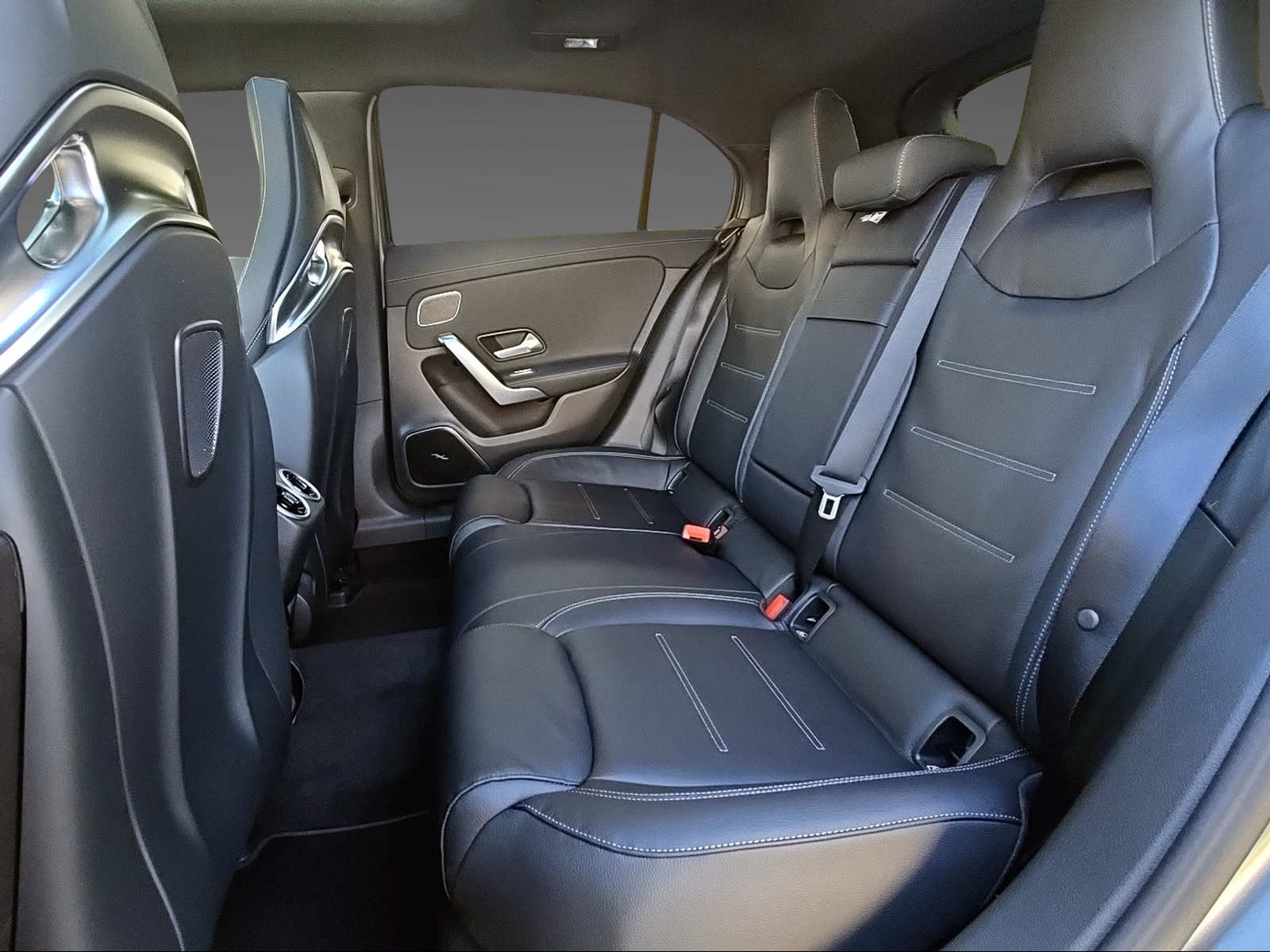 MERCEDES-BENZ A 45 4Matic - 10