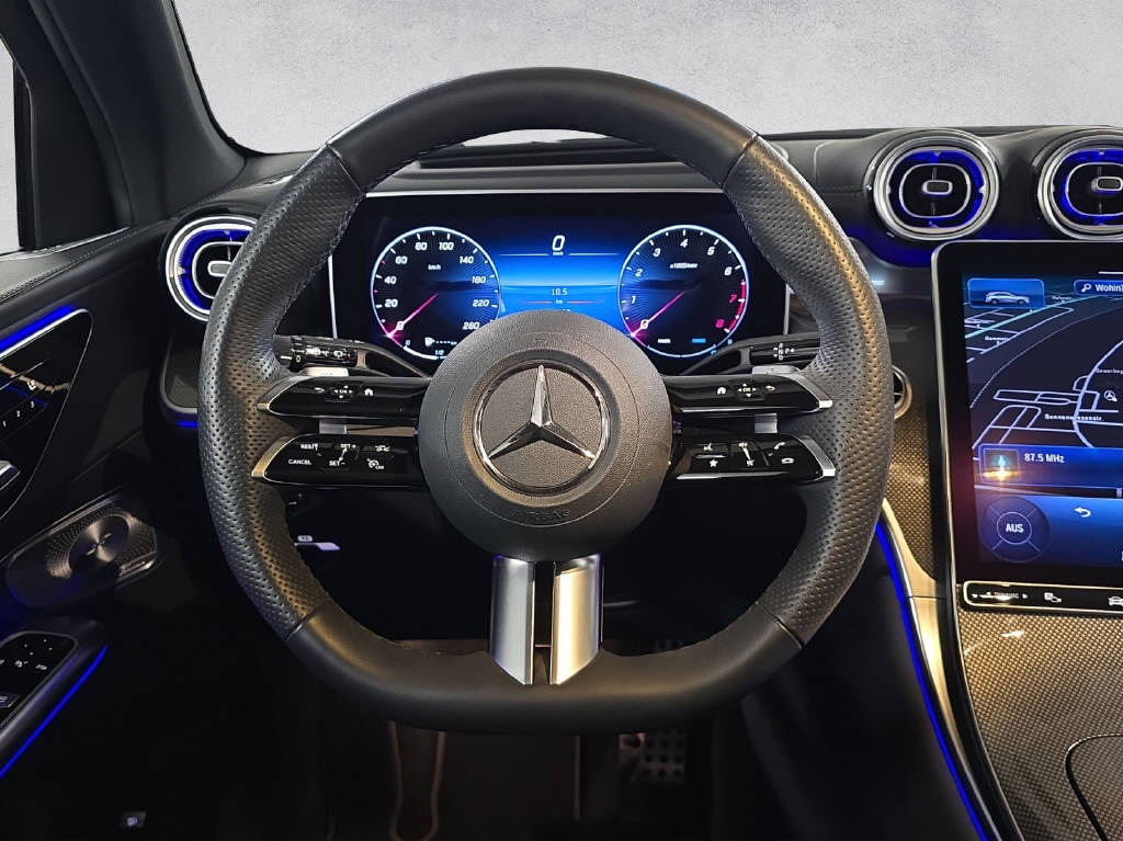 MERCEDES-BENZ GLC 300 AMG Line 4Matic - 12