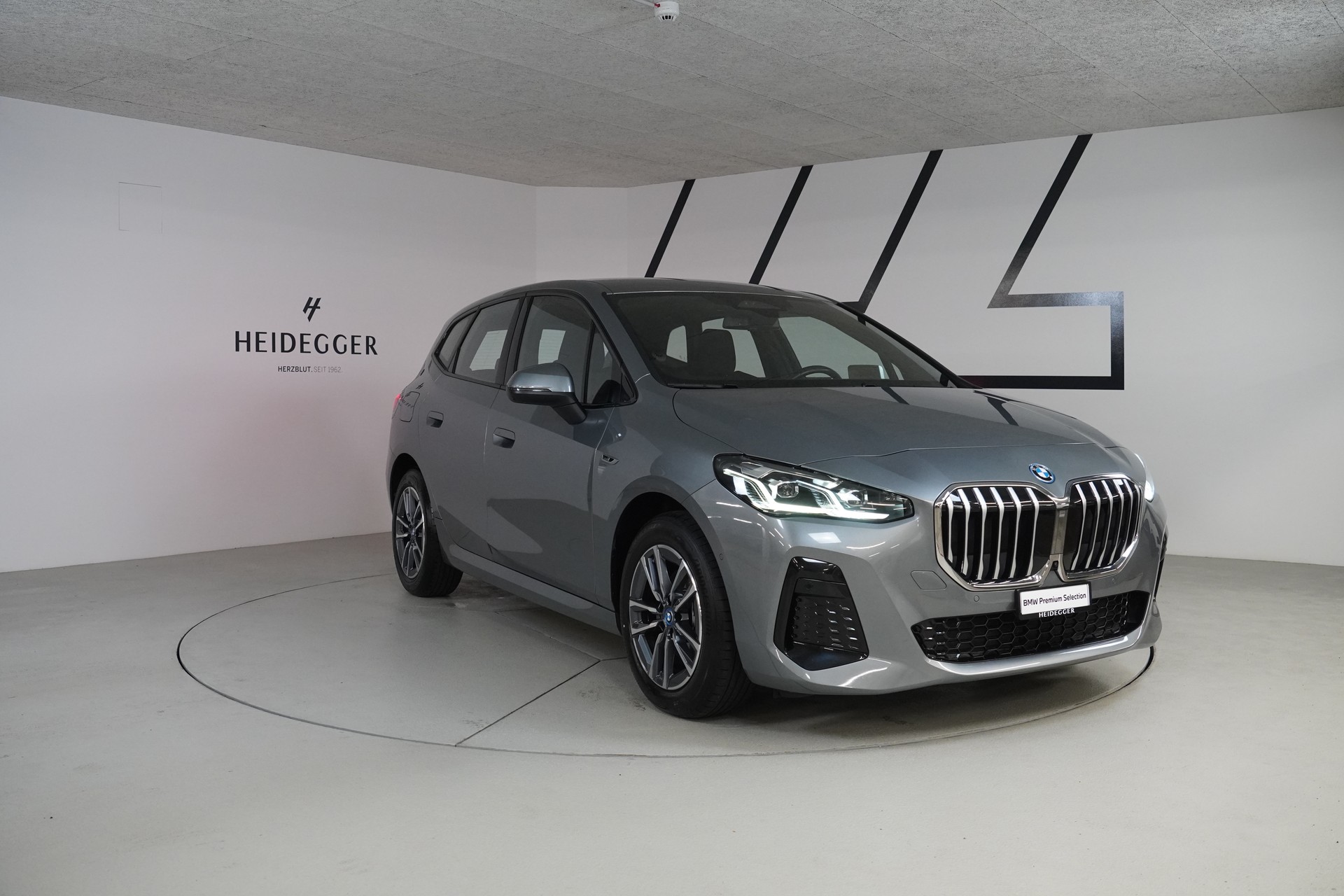 BMW 225e xDrive Active Tourer M Sport - 4