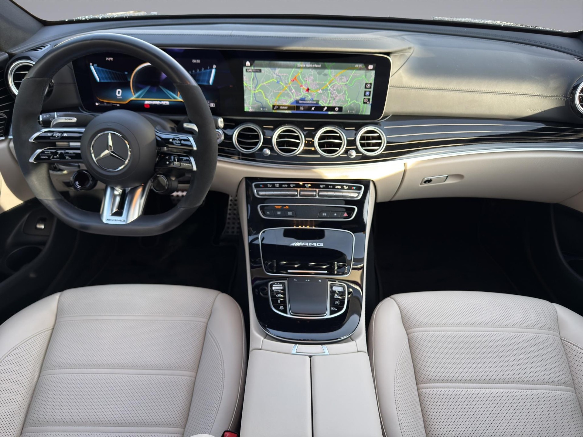 MERCEDES-BENZ E 63 S AMG 4matic+ - 14