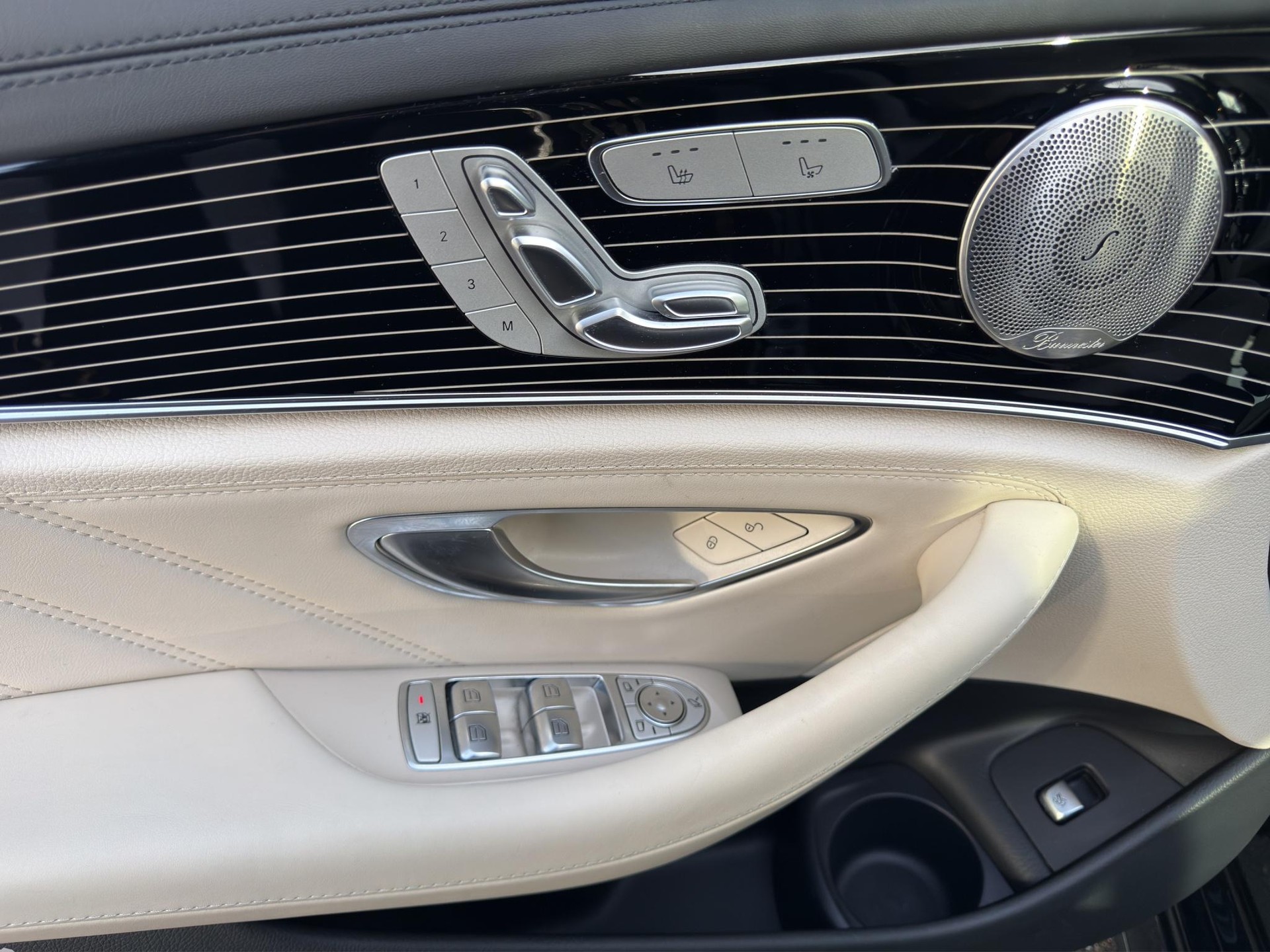 MERCEDES-BENZ E 63 S AMG 4matic+ - 11