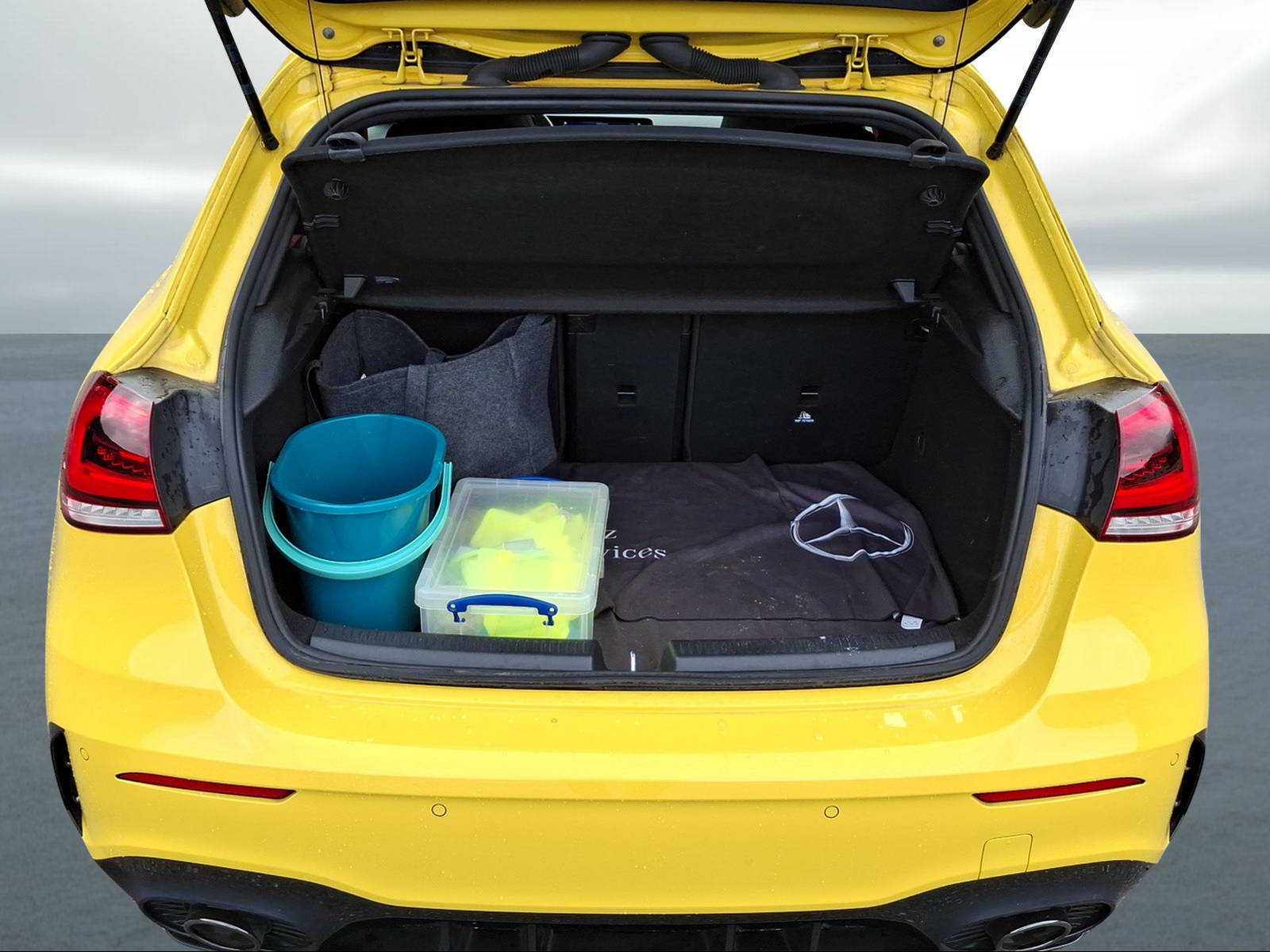 MERCEDES-BENZ A 35 AMG 4Matic Speedshift - 12