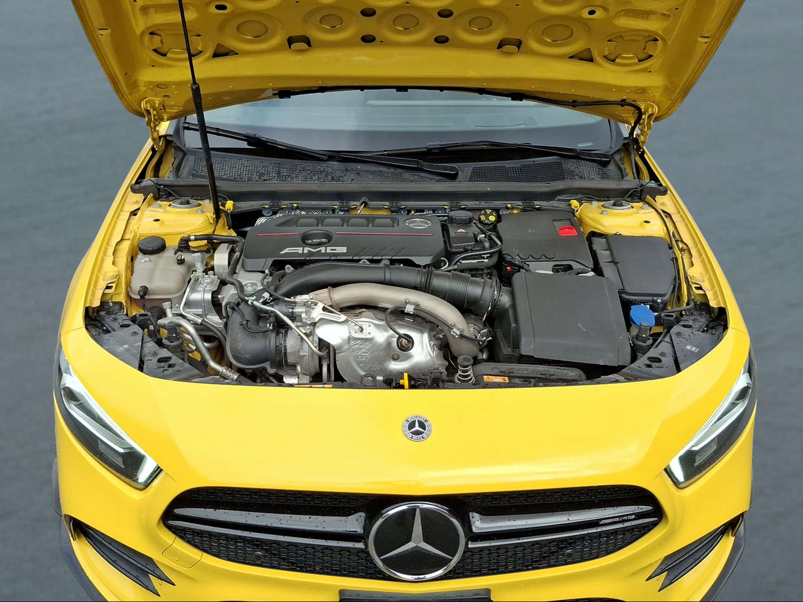 MERCEDES-BENZ A 35 AMG 4Matic Speedshift - 13