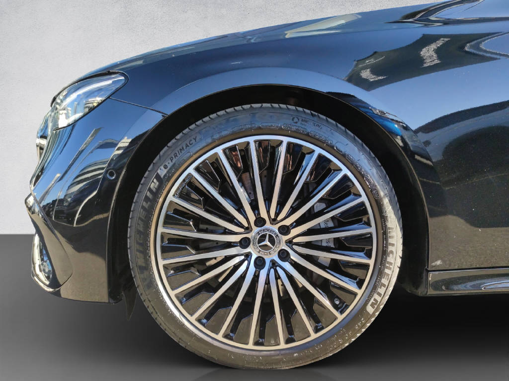 MERCEDES-BENZ E 300 de AMG Line 4Matic T- Modell - 7