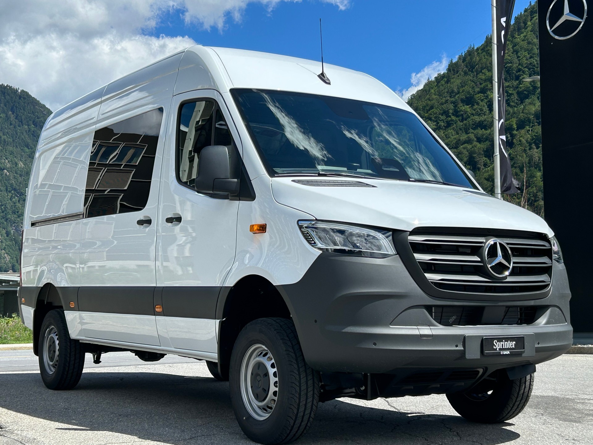 MERCEDES-BENZ Sprinter 319 CDI PRO Kasten Worker 4Matic