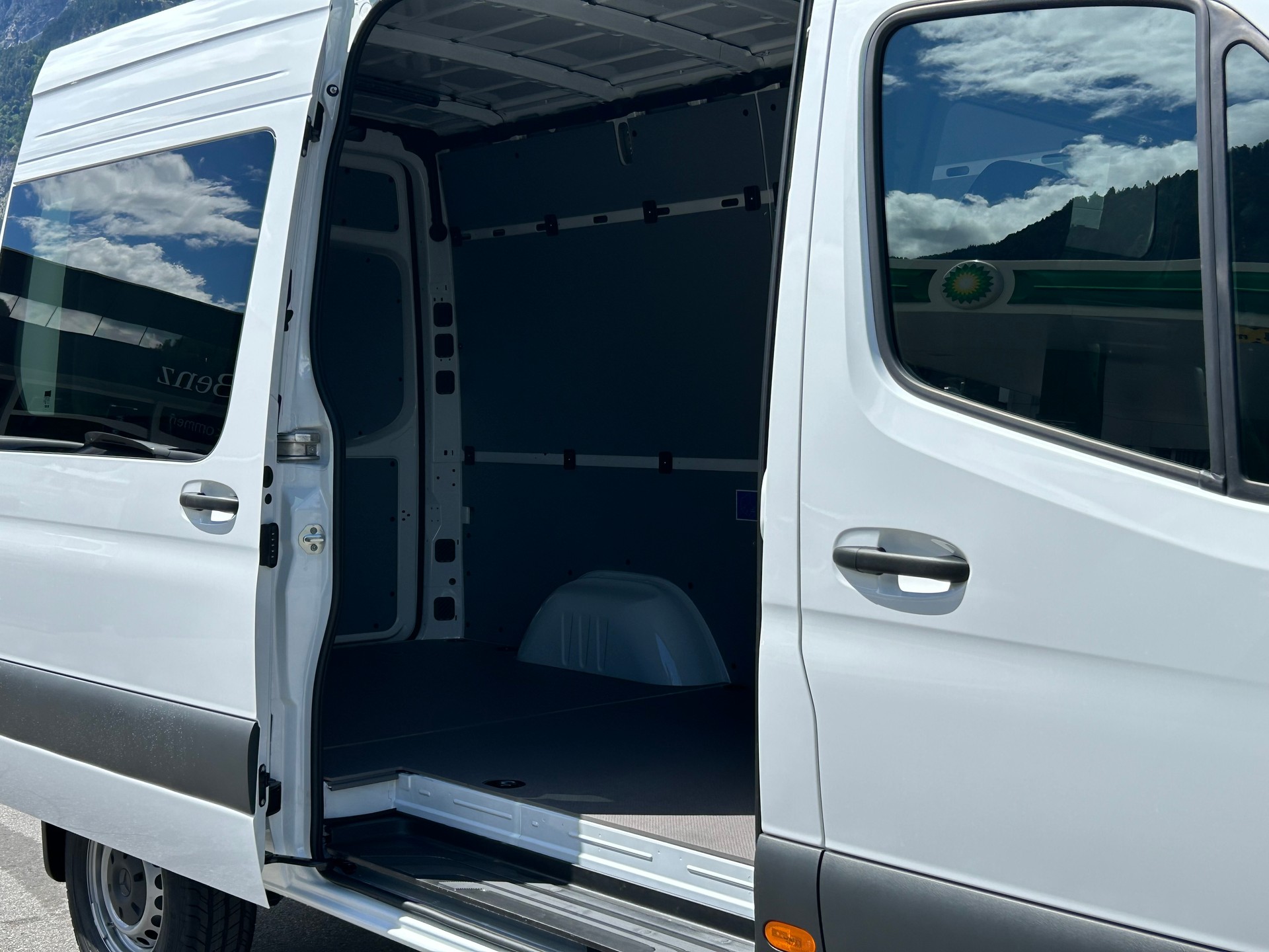 MERCEDES-BENZ Sprinter 319 CDI PRO Kasten Worker 4Matic - 12
