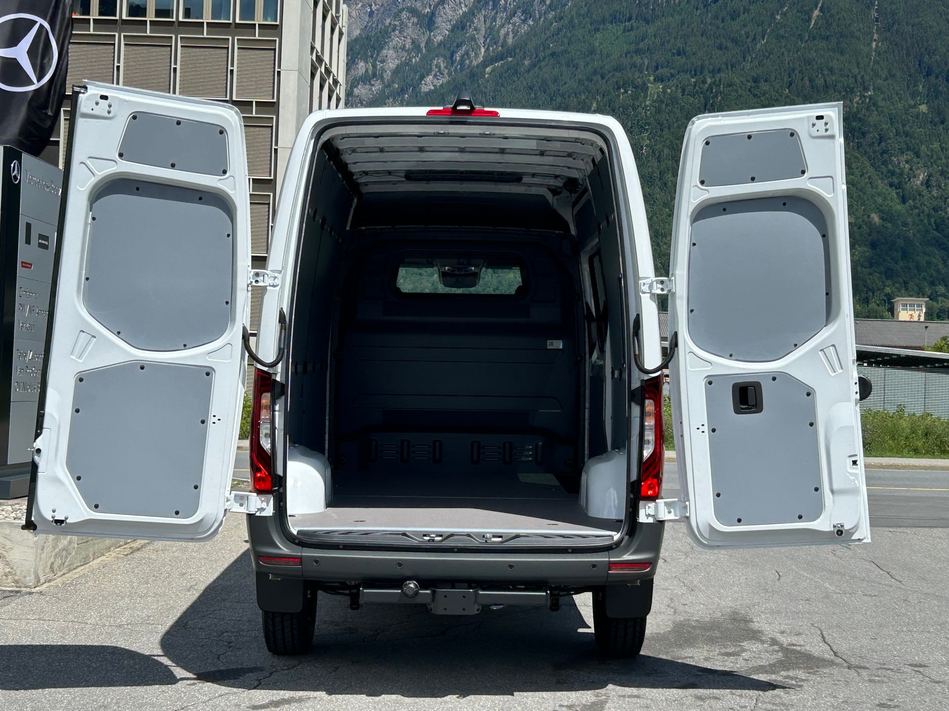 MERCEDES-BENZ Sprinter 319 CDI PRO Kasten Worker 4Matic - 7