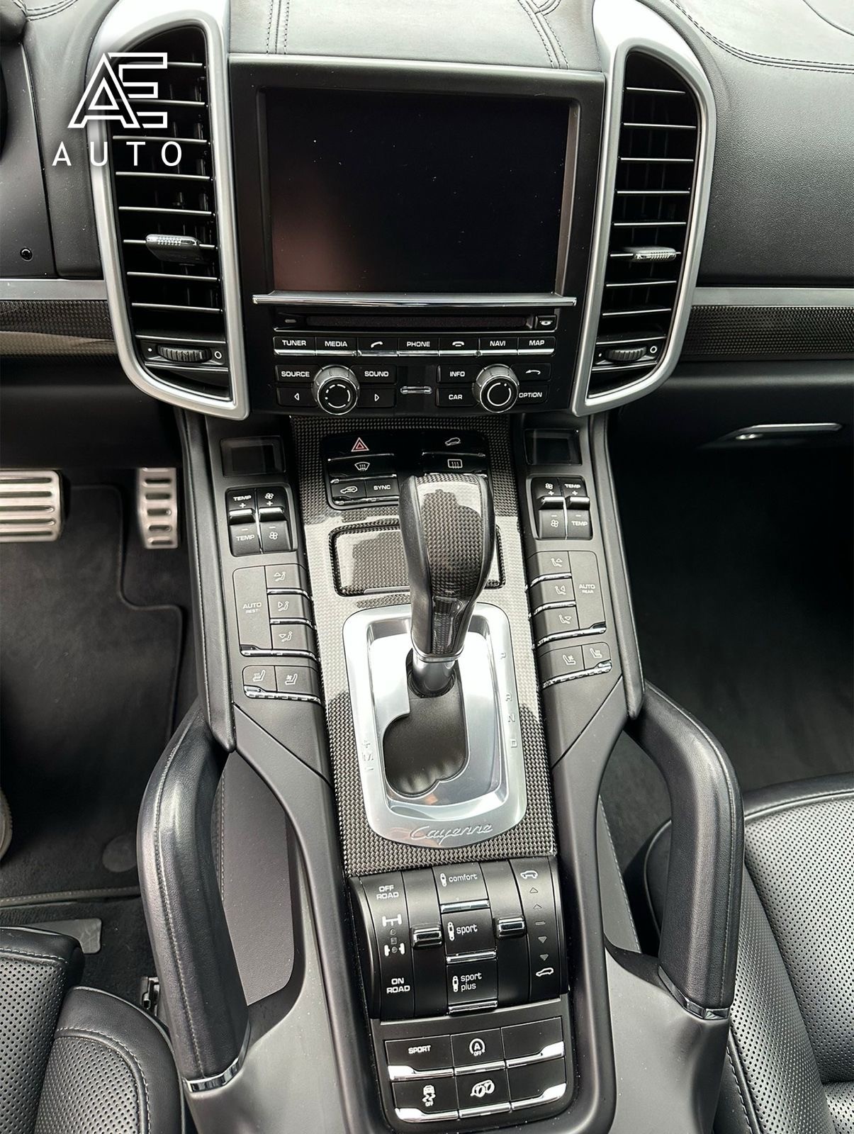 PORSCHE Cayenne GTS - 8
