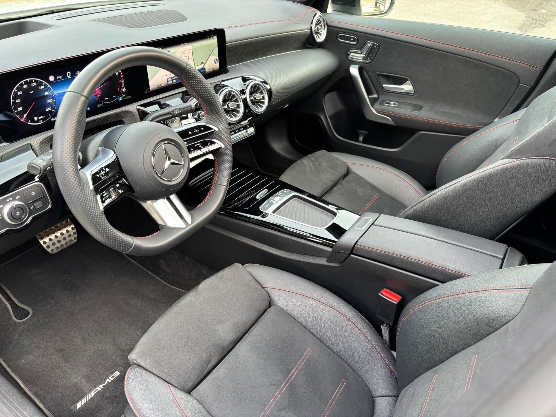 MERCEDES-BENZ CLA 250 AMG-Line 4Matic Shooting Brake - 7