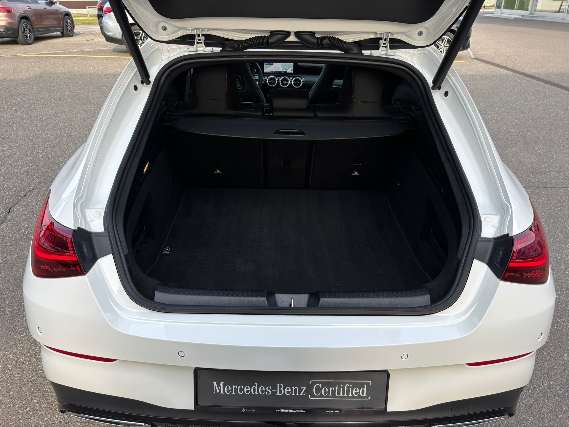 MERCEDES-BENZ CLA 250 AMG-Line 4Matic Shooting Brake - 13