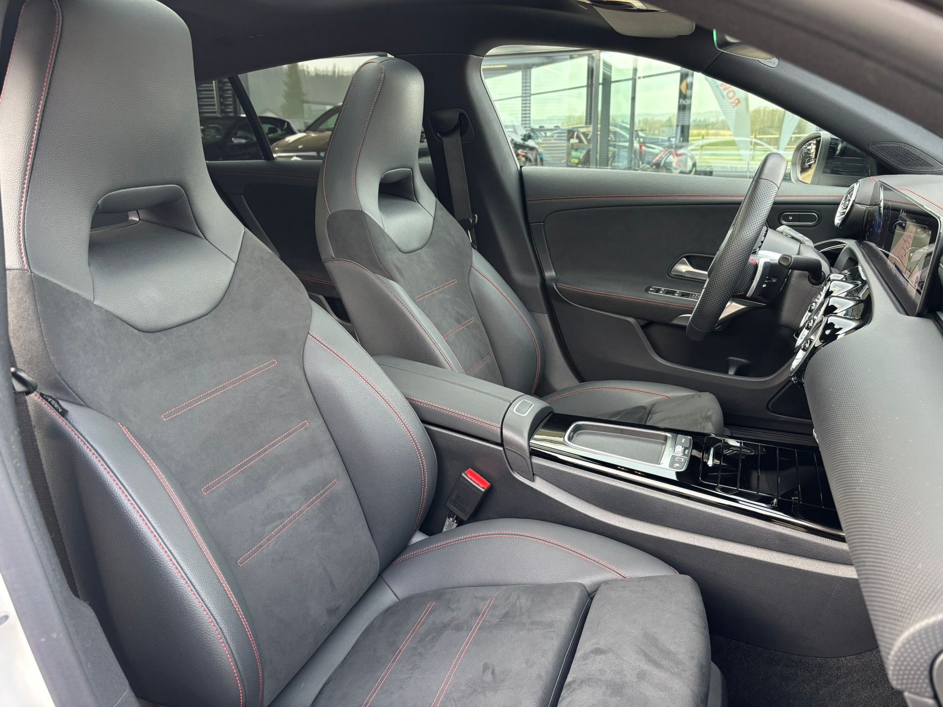 MERCEDES-BENZ CLA 250 AMG-Line 4Matic Shooting Brake - 8