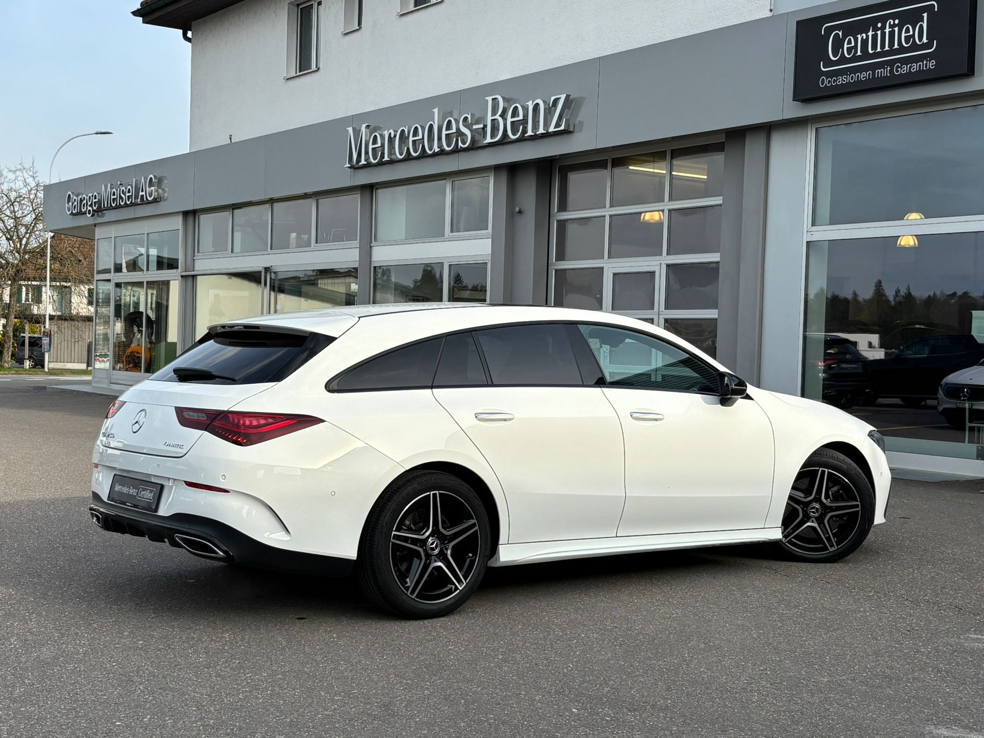 MERCEDES-BENZ CLA 250 AMG-Line 4Matic Shooting Brake - 3