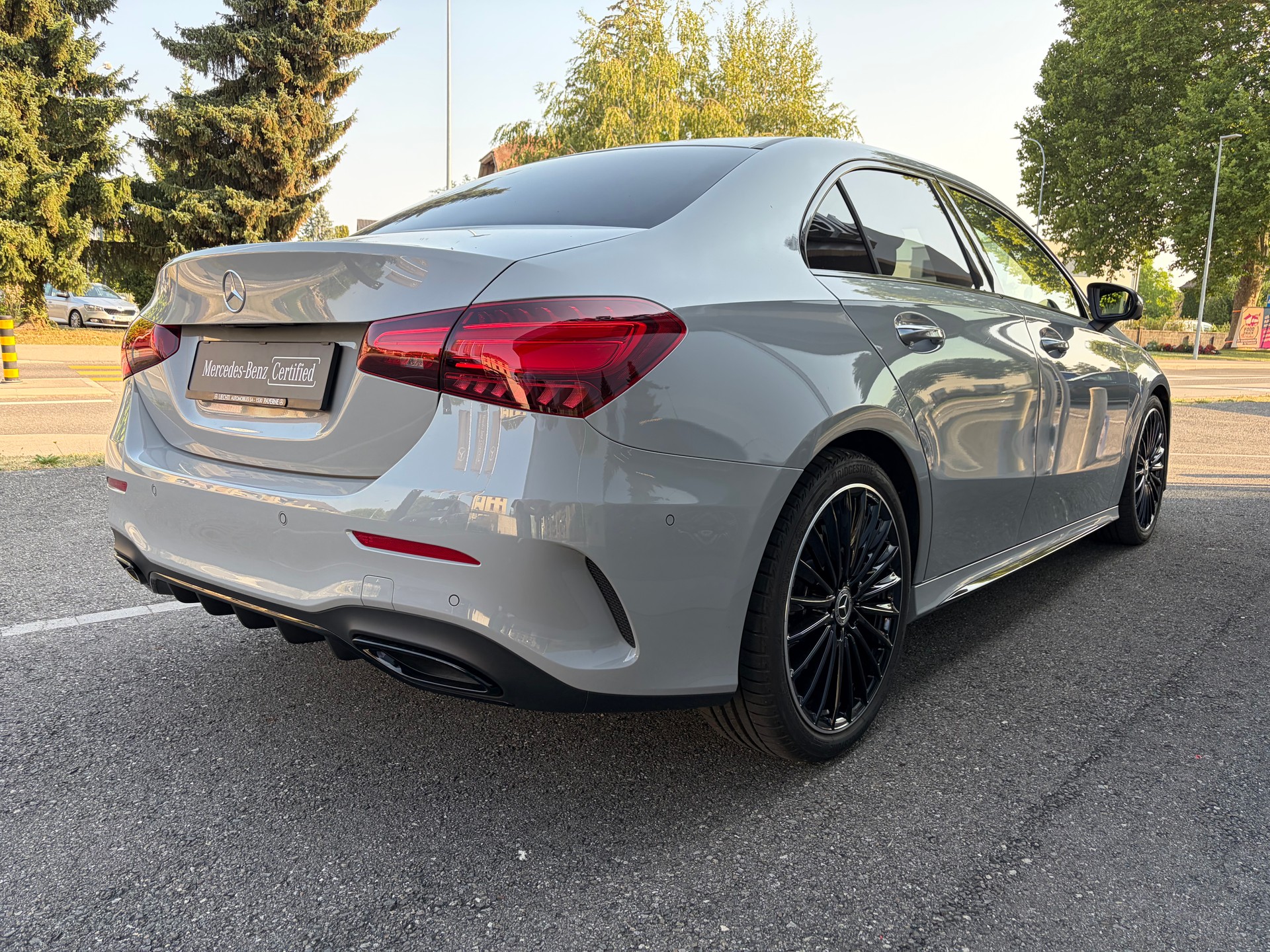 MERCEDES-BENZ A 220 4Matic 8G-DCT Limousine (V177) - 5