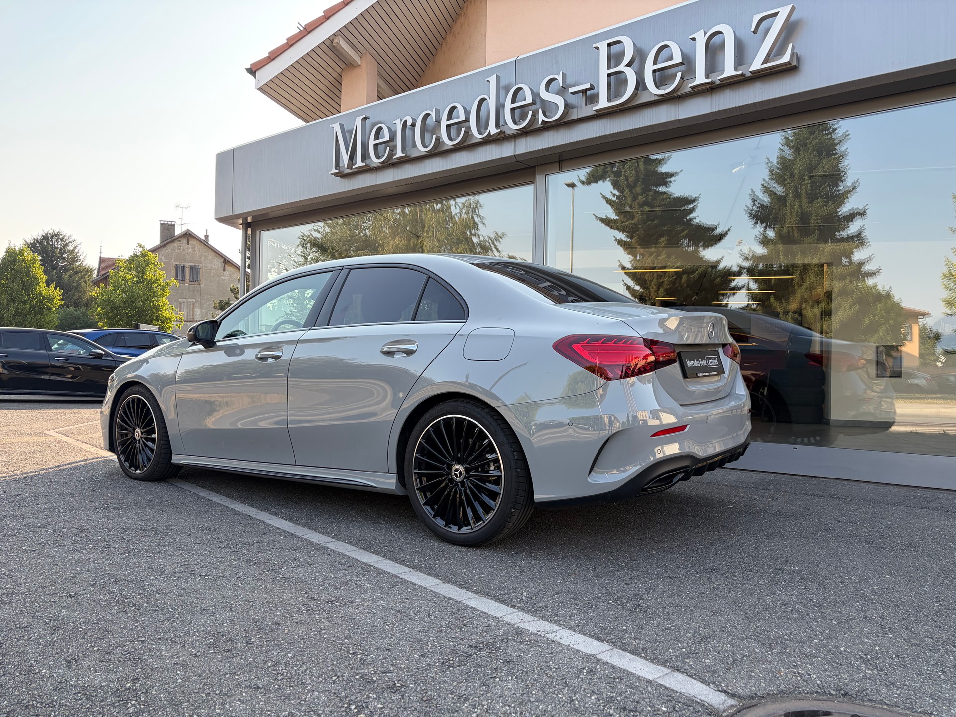 MERCEDES-BENZ A 220 4Matic 8G-DCT Limousine (V177) - 3
