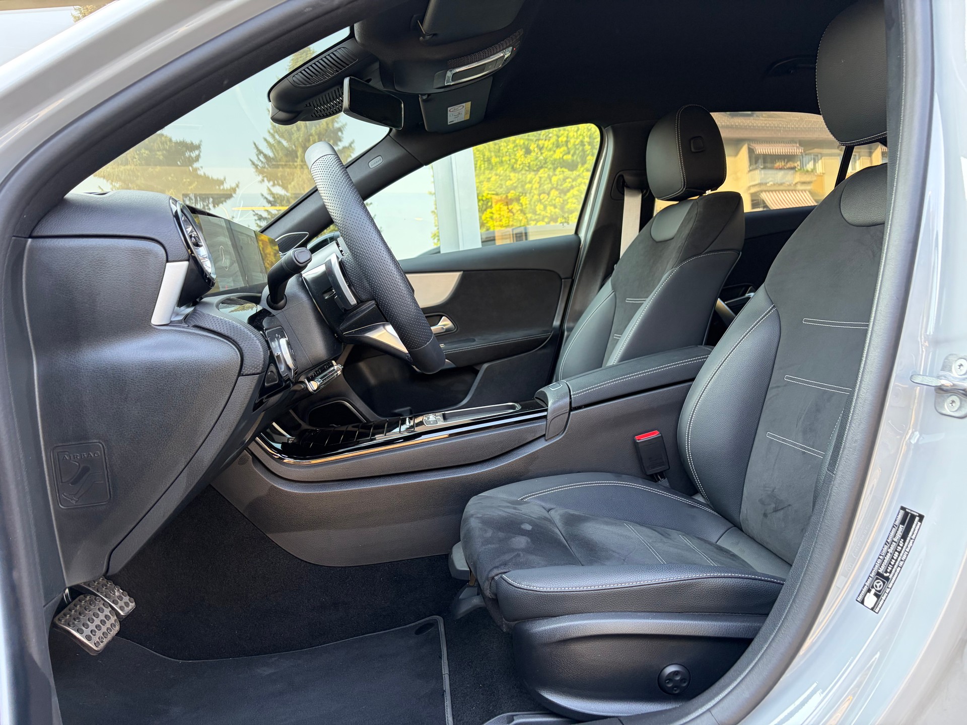 MERCEDES-BENZ A 220 4Matic 8G-DCT Limousine (V177) - 7