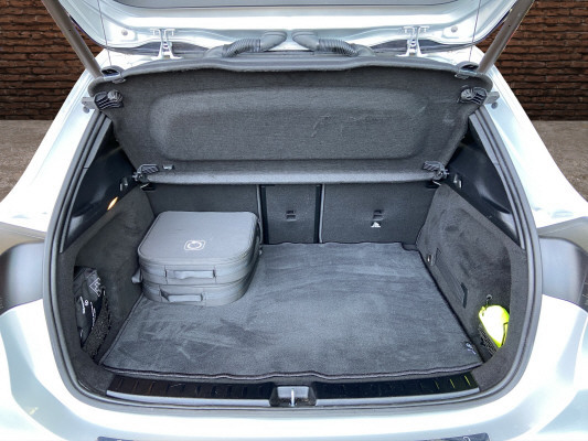 MERCEDES-BENZ EQA 300 4M Swiss Star AMG - 7