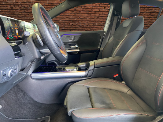 MERCEDES-BENZ EQA 300 4M Swiss Star AMG - 10