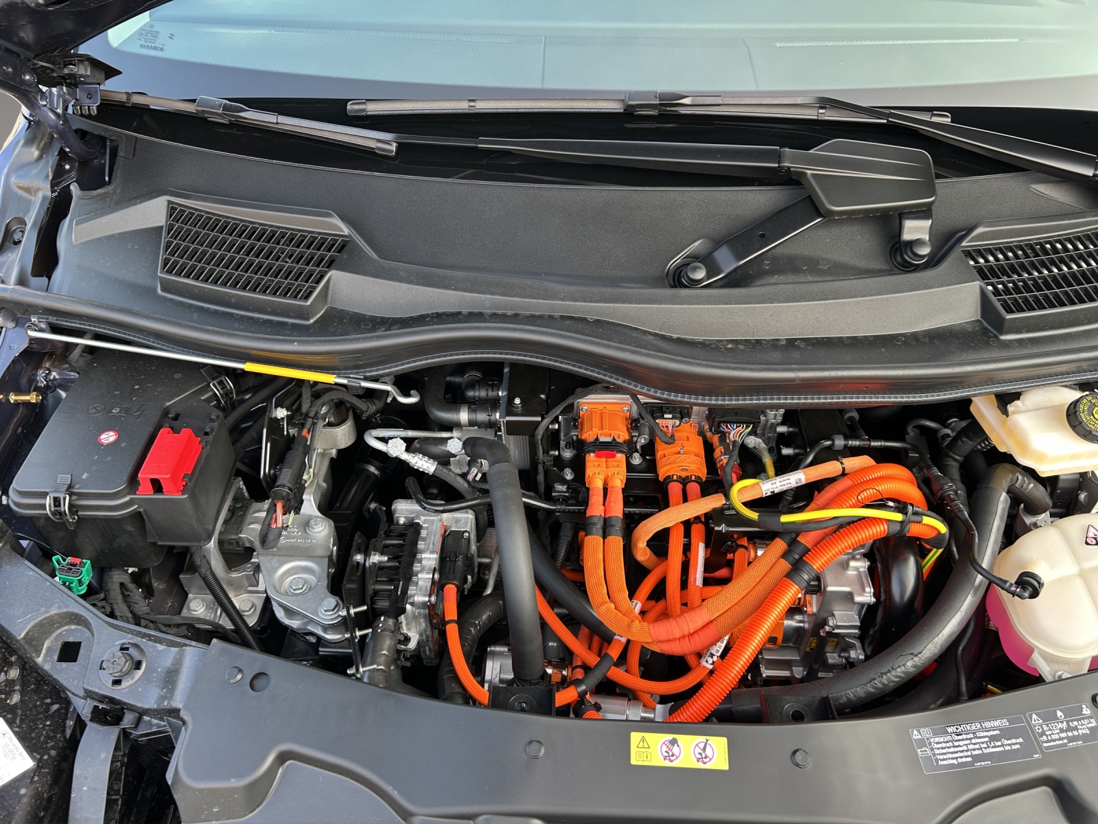 MERCEDES-BENZ eVito Tourer 90kWh Lang - 11