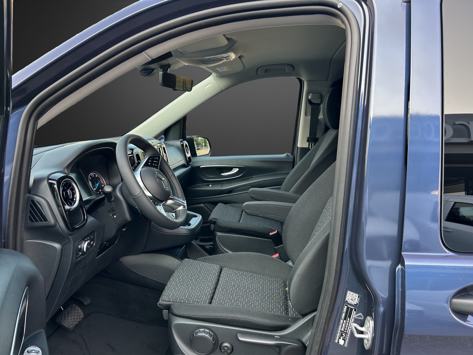 MERCEDES-BENZ eVito Tourer 90kWh Lang - 6