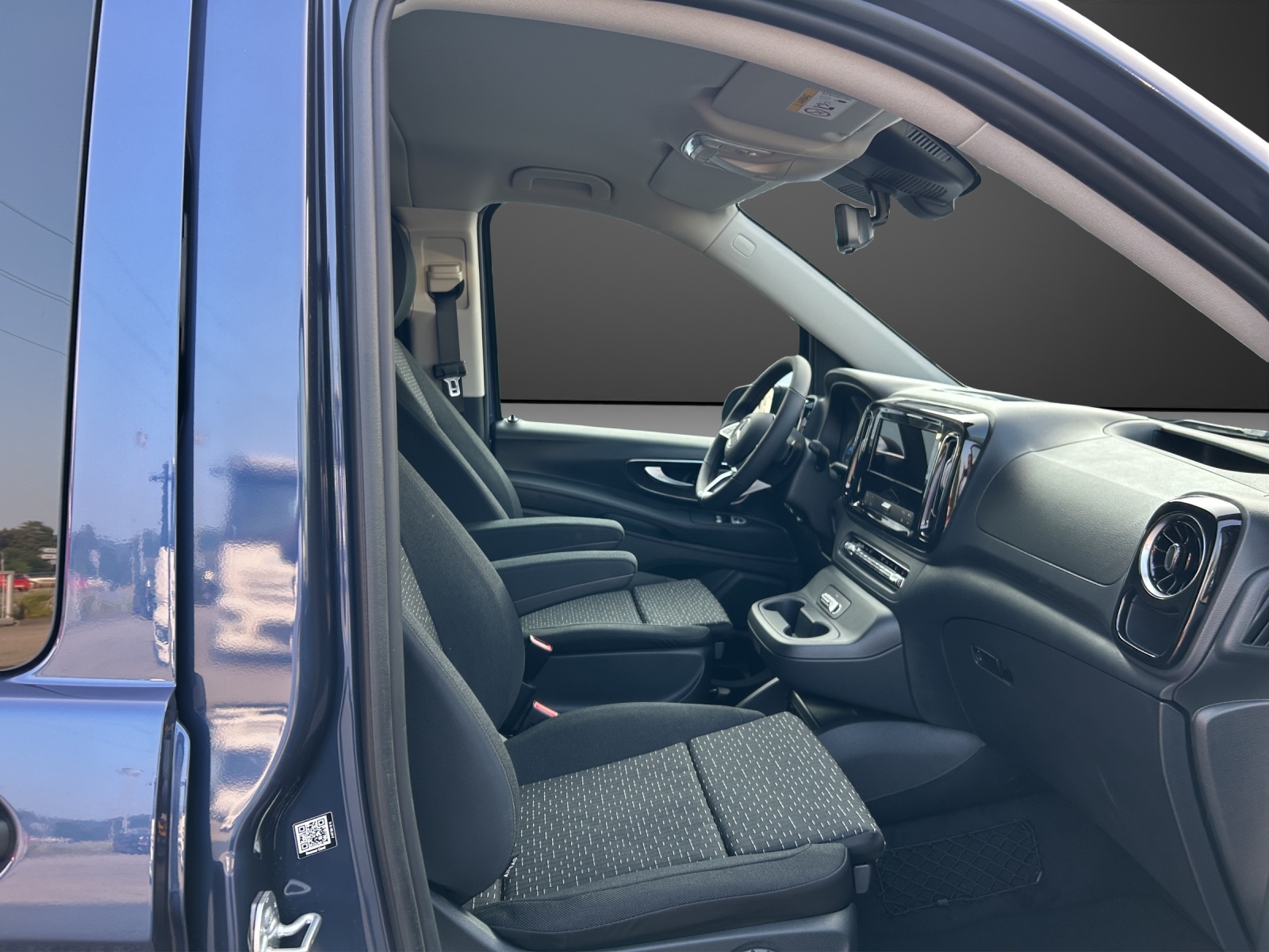MERCEDES-BENZ eVito Tourer 90kWh Lang - 9