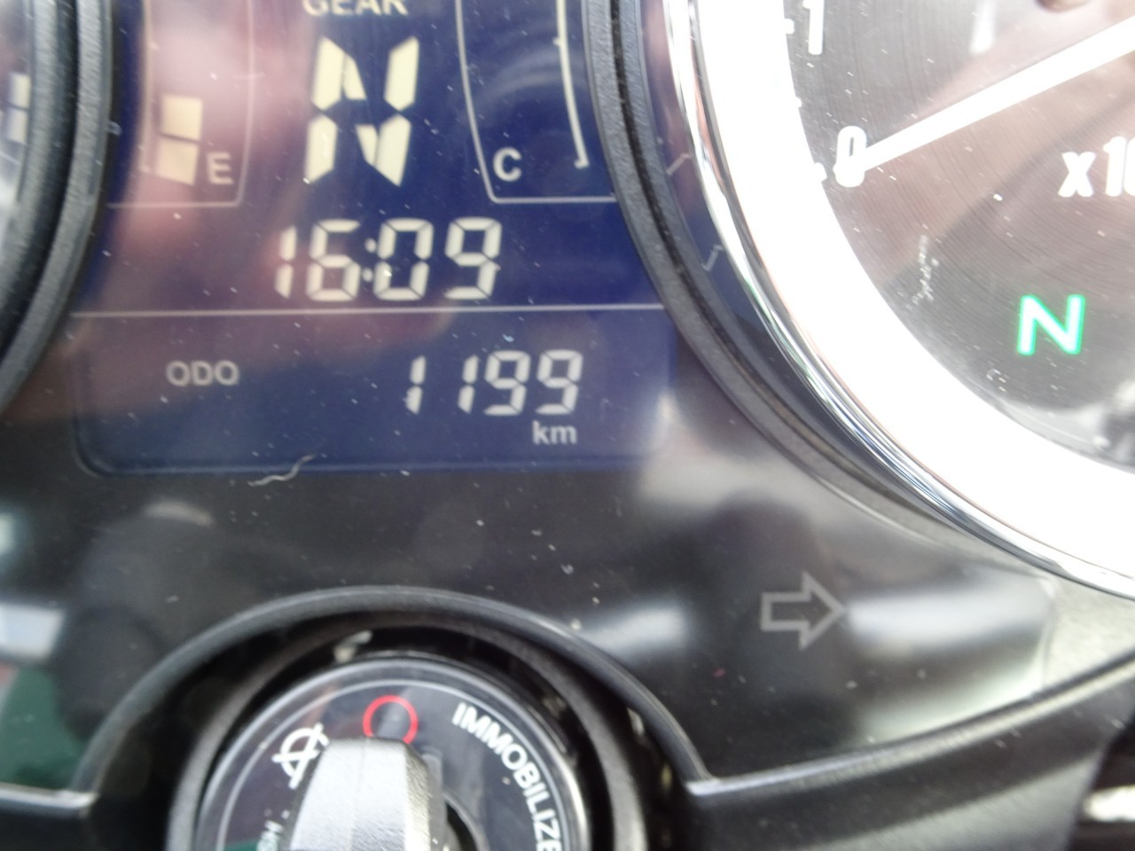 KAWASAKI Z 900 RS - 6