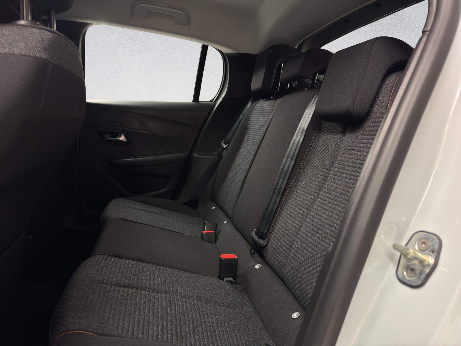 PEUGEOT 208 1.2 PureTech Style - 16