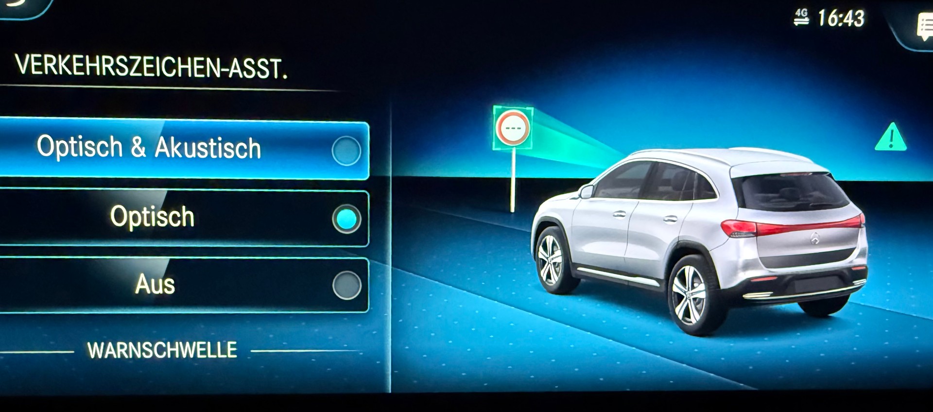 MERCEDES-BENZ EQA 300 AMG Line 4Matic - 9