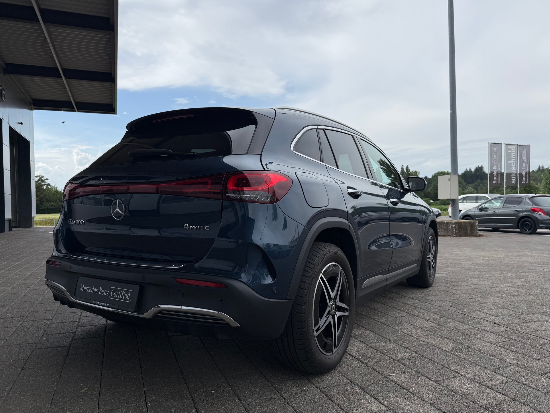 MERCEDES-BENZ EQA 300 AMG Line 4Matic - 2