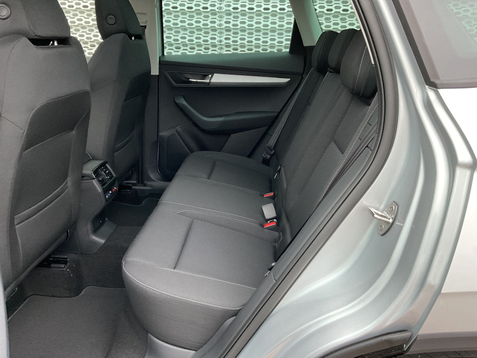 SKODA Karoq 1.5 TSI Selection DSG - 11