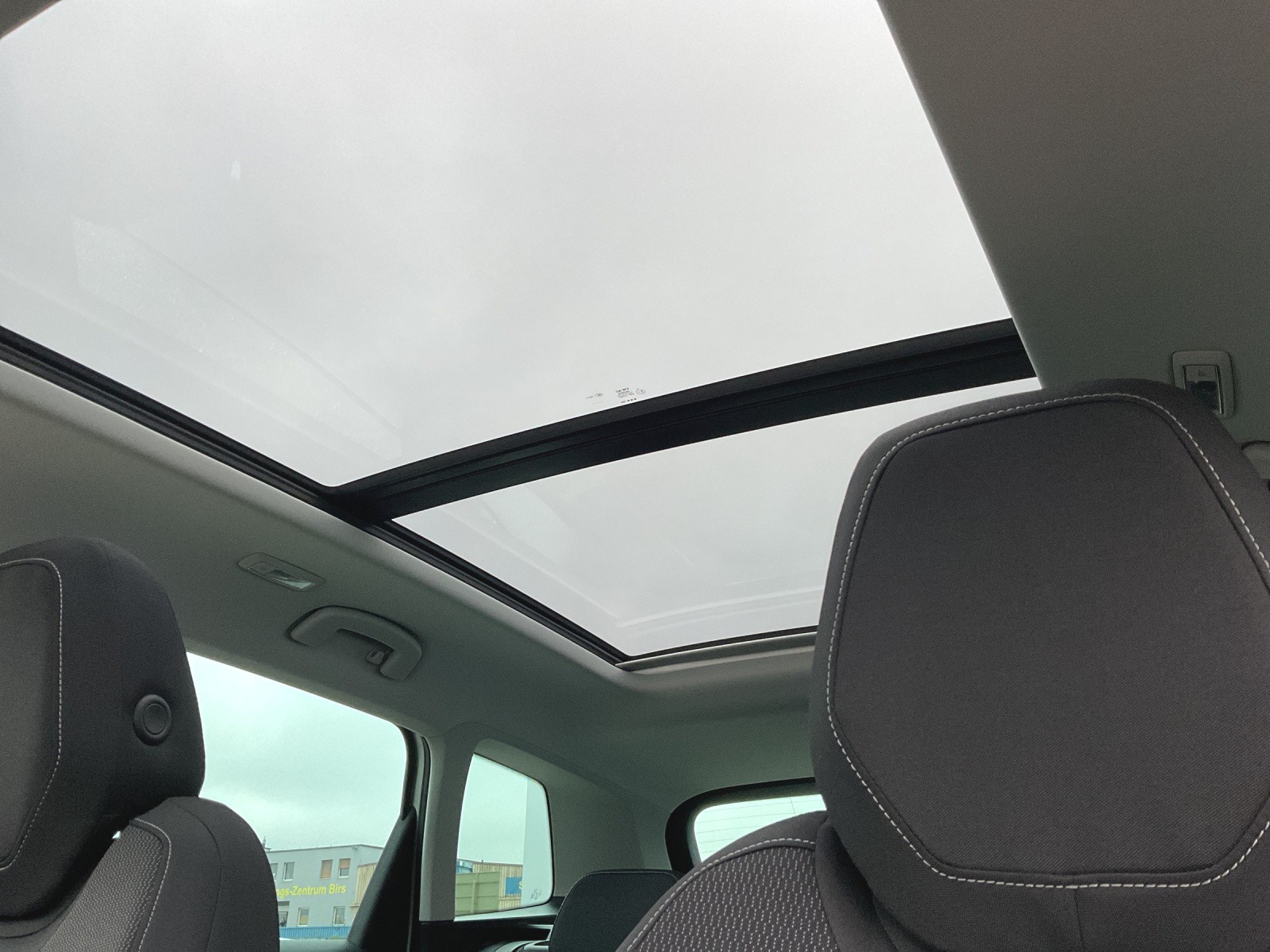 SKODA Karoq 1.5 TSI Selection DSG - 14