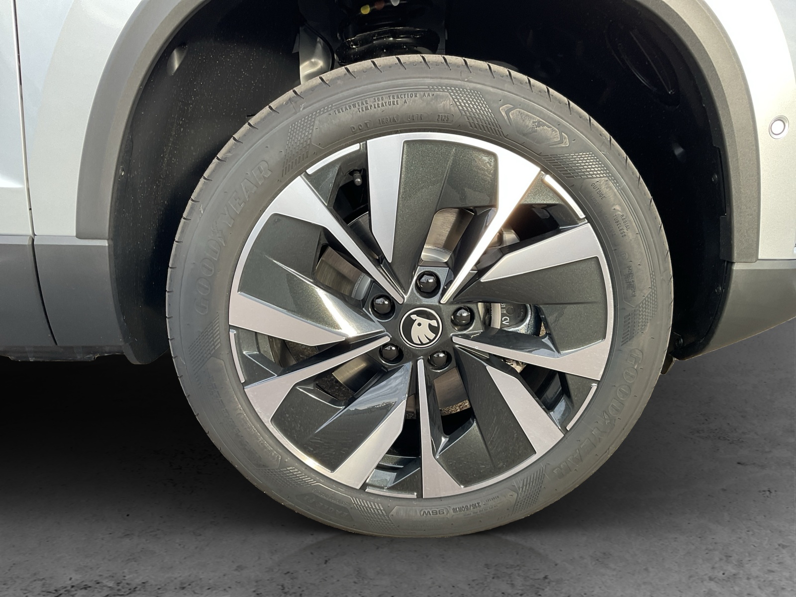 SKODA Karoq 1.5 TSI Selection DSG - 13