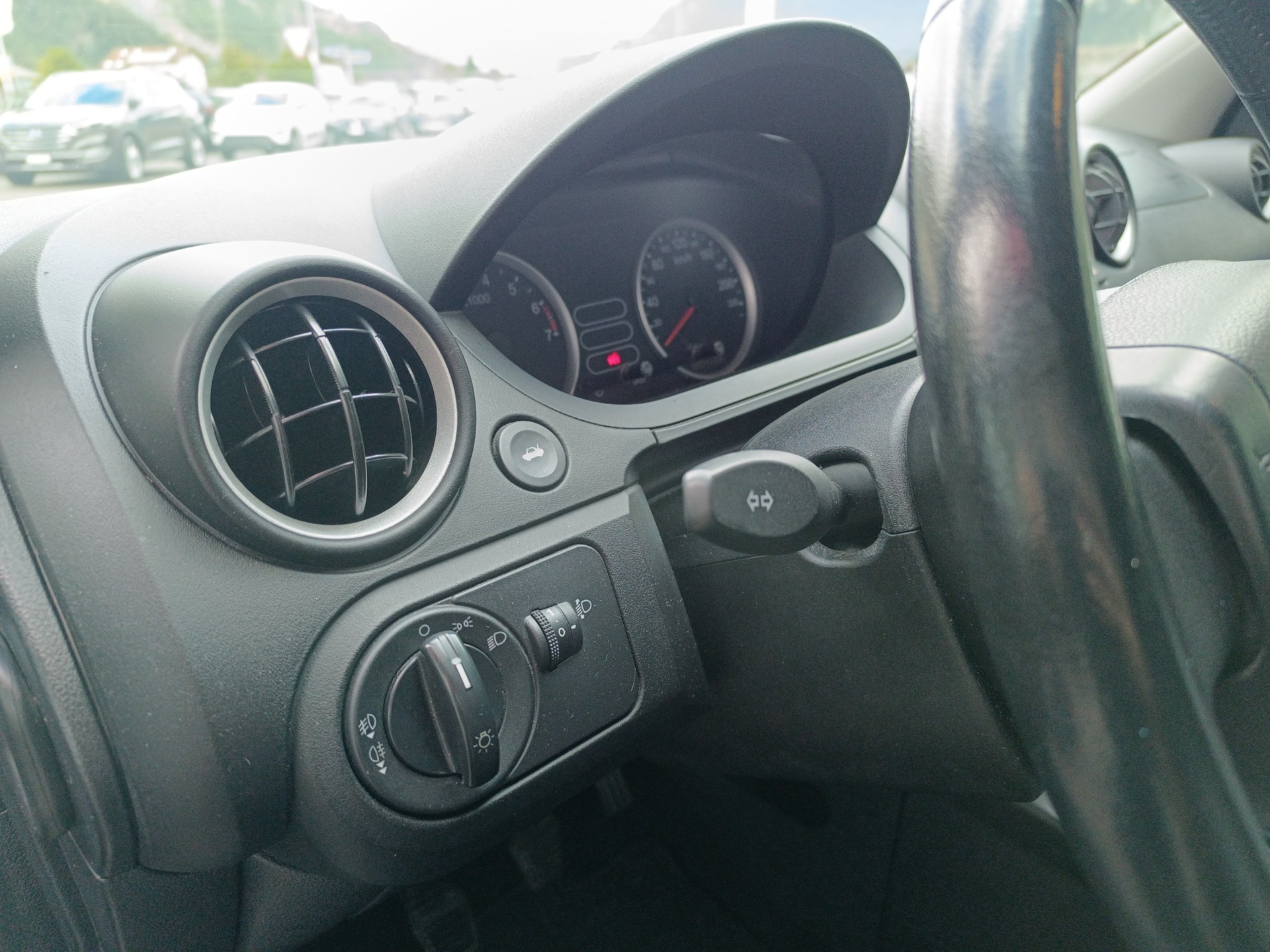 FORD Fiesta 1.4 16V Ghia - 14