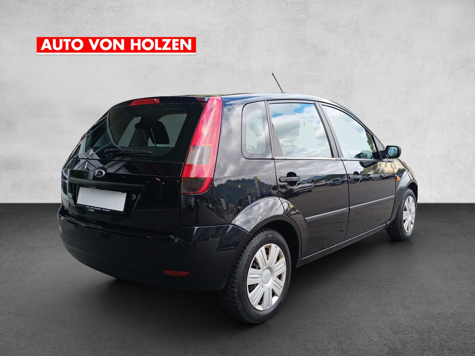 FORD Fiesta 1.4 16V Ghia - 4