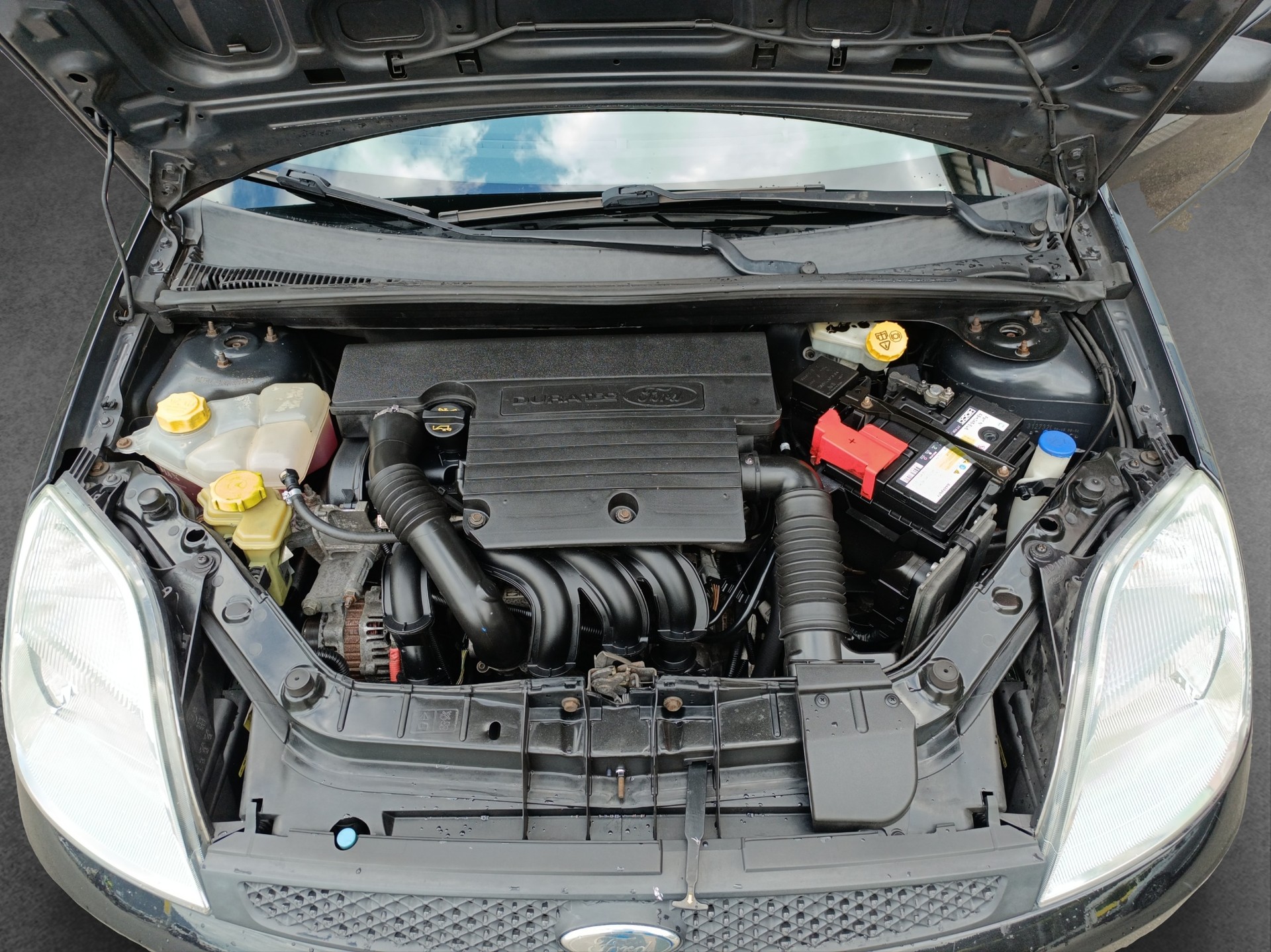 FORD Fiesta 1.4 16V Ghia - 16