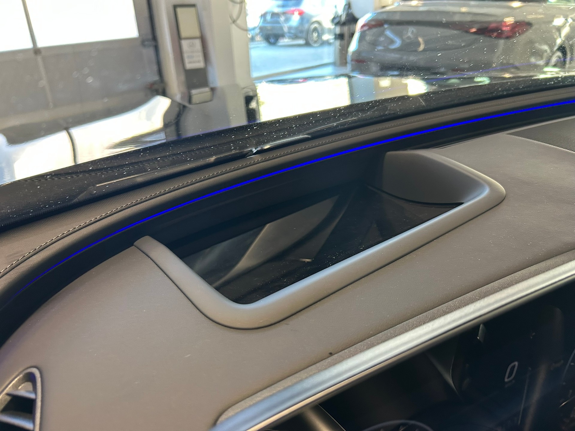 MERCEDES-BENZ E 200 T 9G-Tronic 4Matic AMG Line - 20