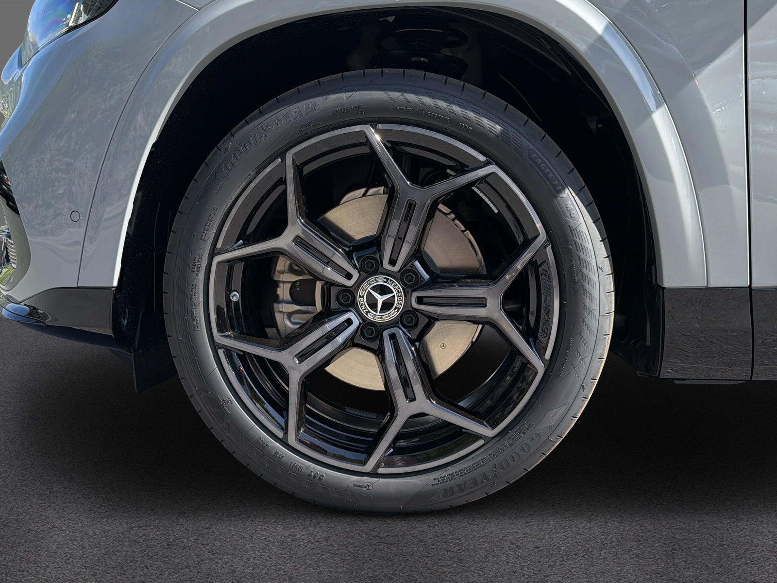 MERCEDES-BENZ GLB 220 4Matic 8G-Tronic - 21