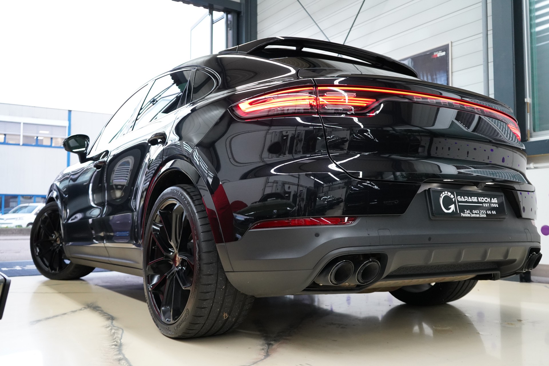 PORSCHE Cayenne Coupé Platinum Edition - 9