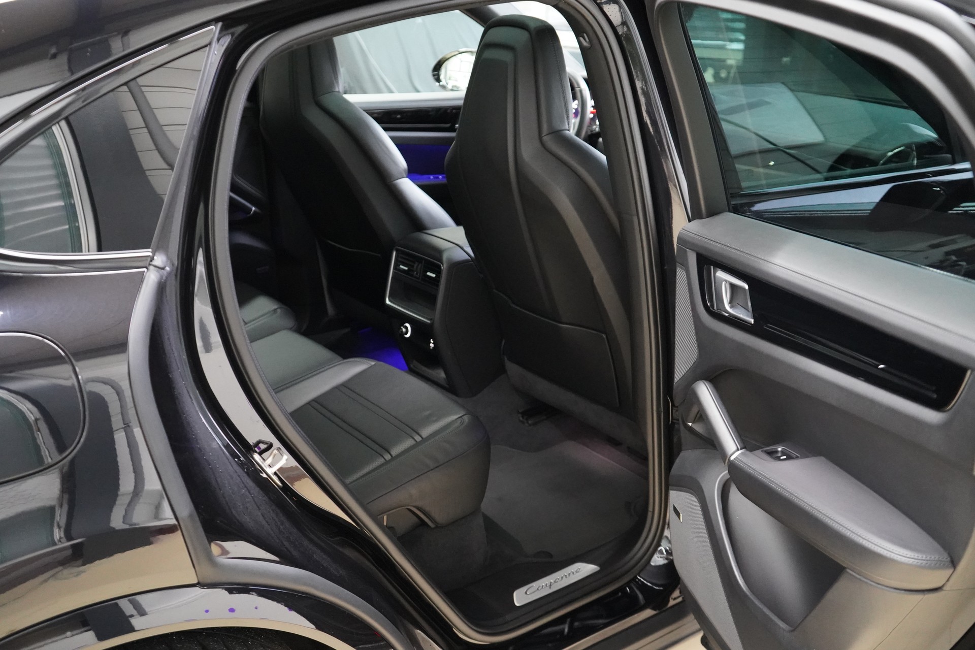 PORSCHE Cayenne Coupé Platinum Edition - 31