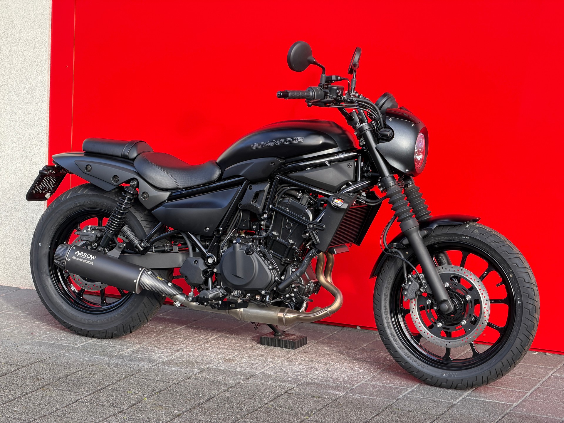 KAWASAKI Eliminator 500 SE Custom - 4