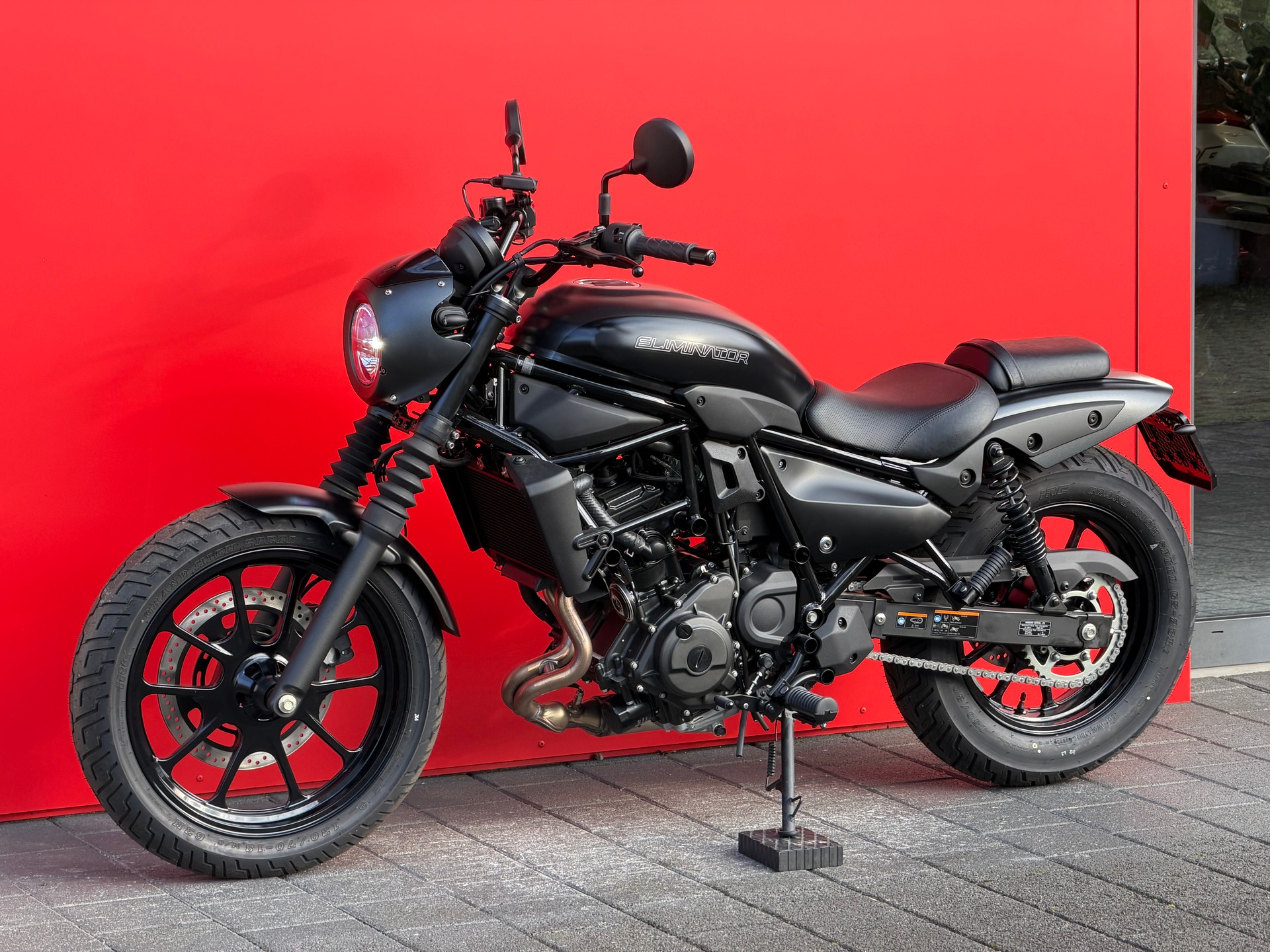 KAWASAKI Eliminator 500 SE Custom - 16