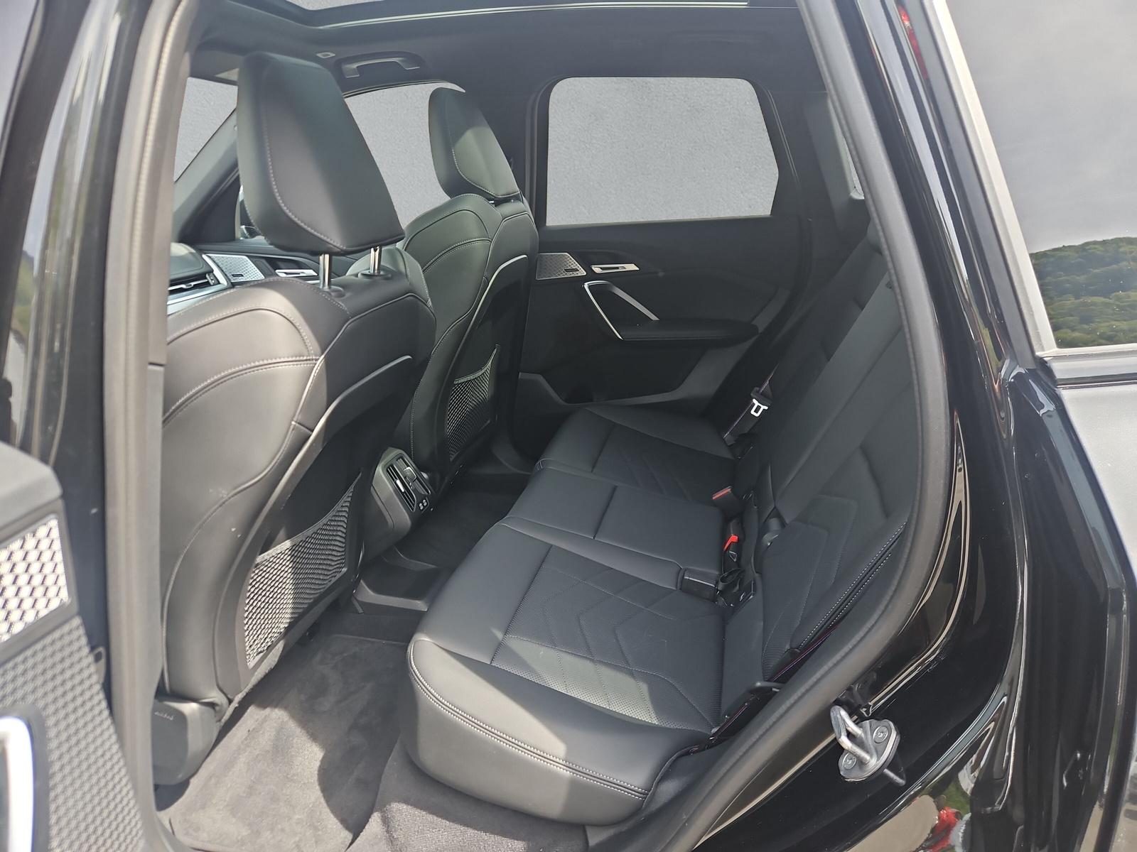 BMW iX1 30 xDrive M Sport Pro (CH) AHK - 12