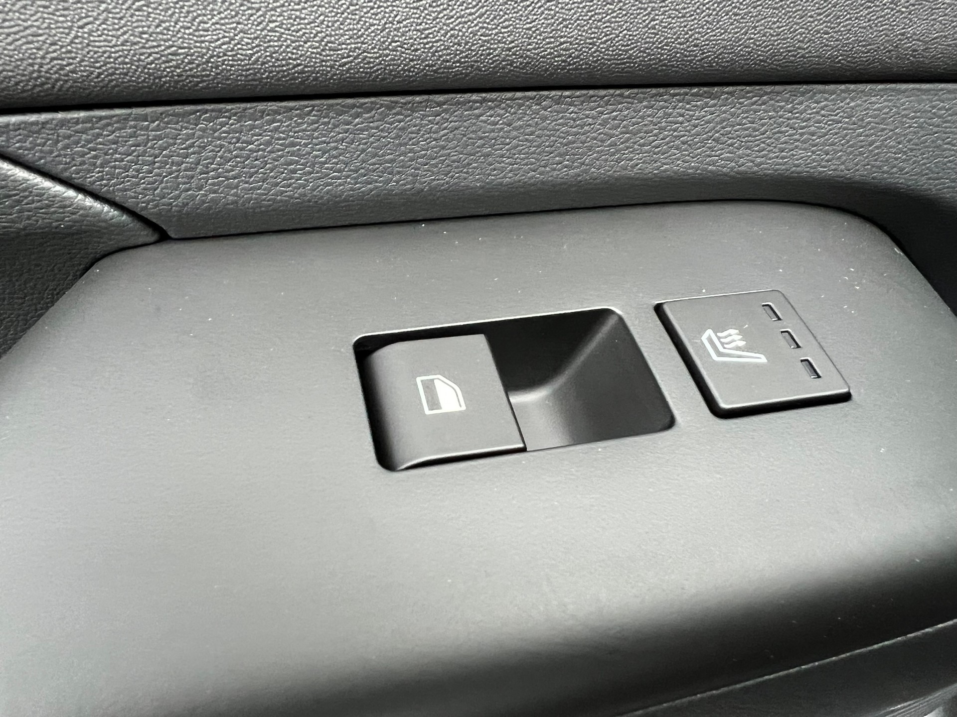 HYUNDAI Kona 1.6 GDi HEV Vertex Swiss Edition DCT - 22