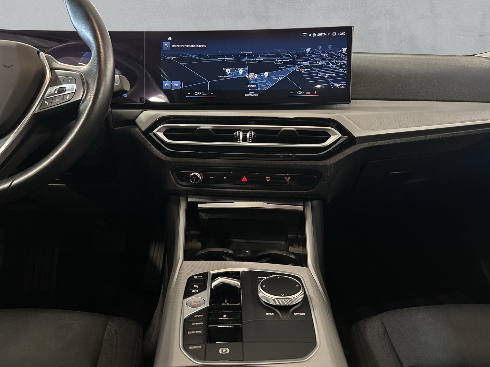 BMW 330e xDrive Touring G21 (CH) AHK 1.5T ** Leasing dès 1,9% ** - 15