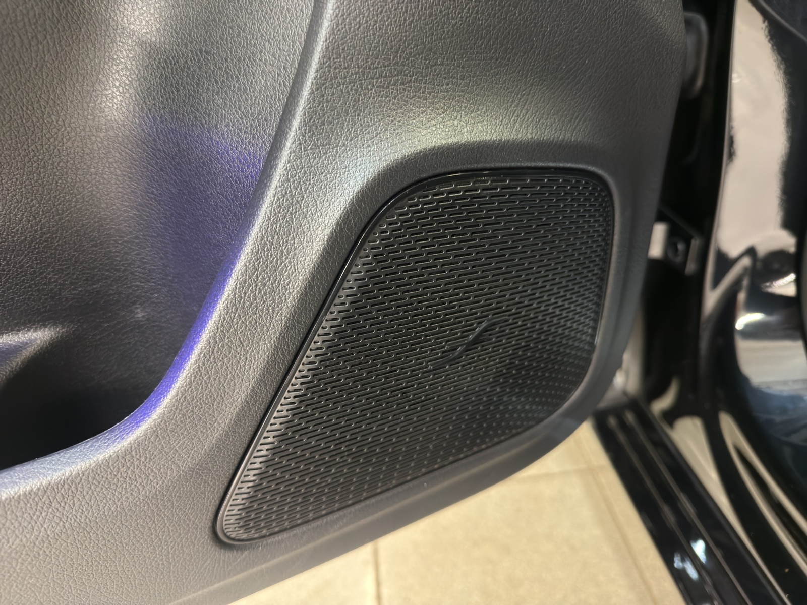 MERCEDES-BENZ A 220 d 4M - Progressive / DISTRONIC / 360 Grad Kamera / Soundsystem - 16