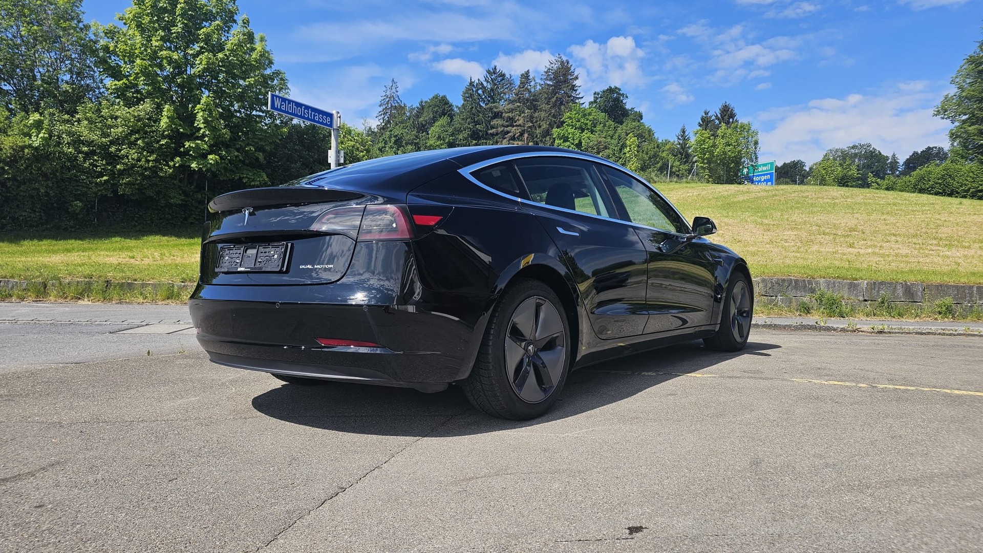 TESLA Dual Motor AWD - 6