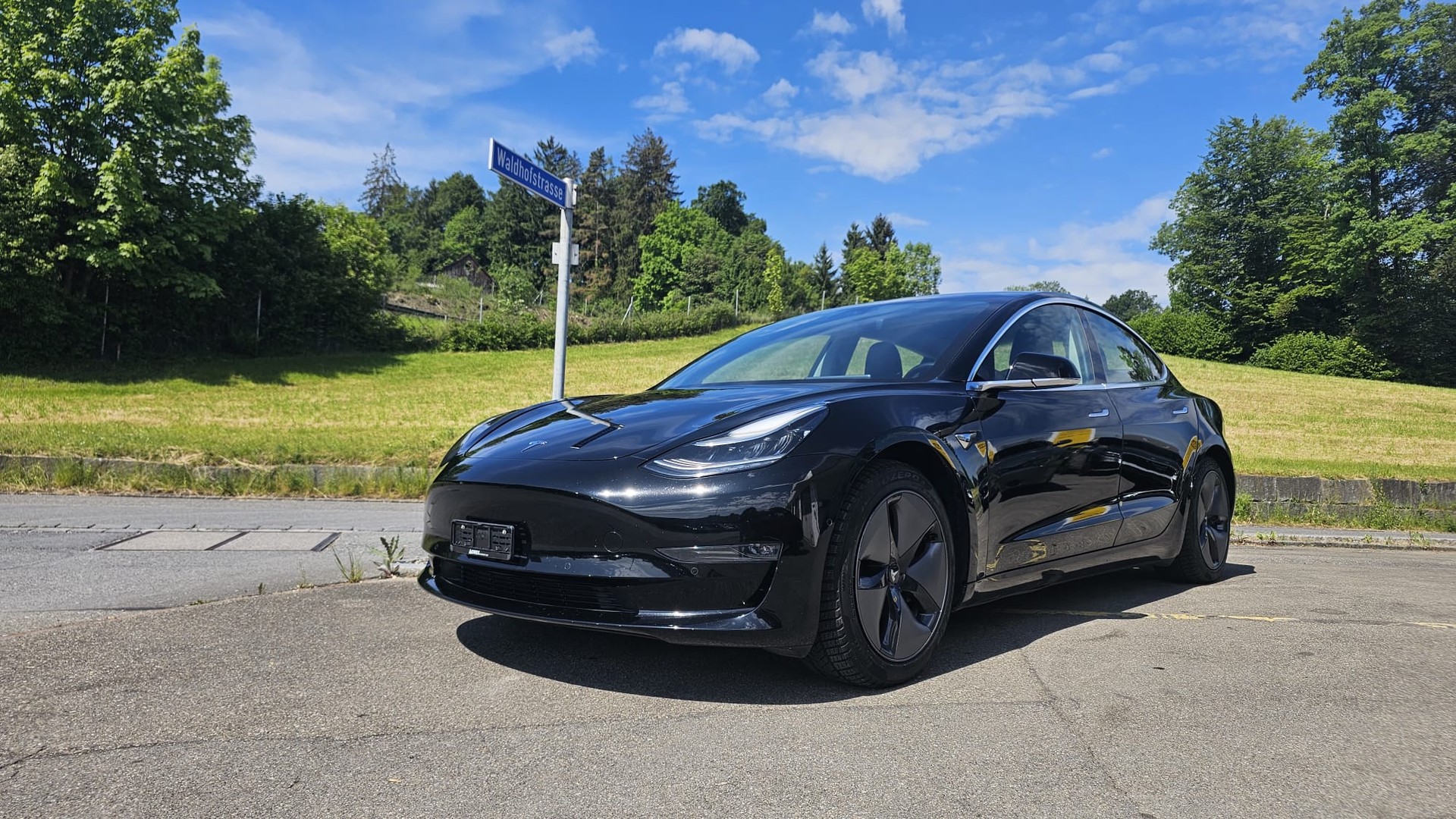 TESLA Dual Motor AWD - 2